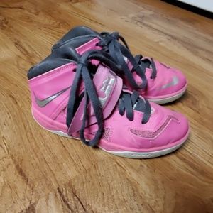 Girls Nike Lebron size 2Y